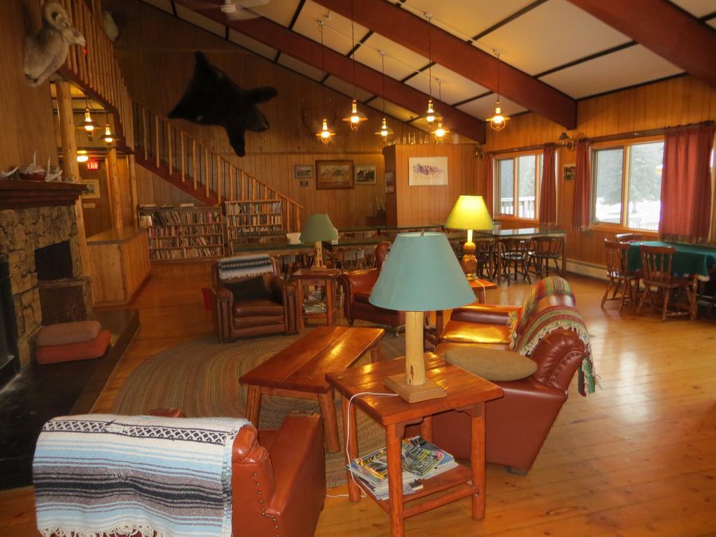 Black Cat Guest Ranch Brule Mines ภายนอก รูปภาพ